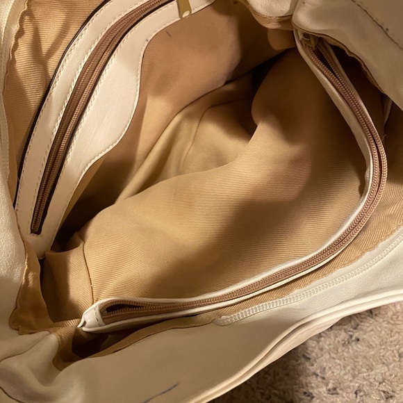 Purse - Picture 5 of 7